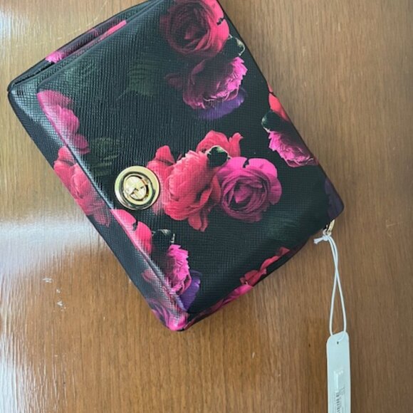 Charming Charlie small crossbody. - Picture 1 of 6